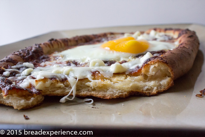 Adjaruli-Khachapuri with cheese 