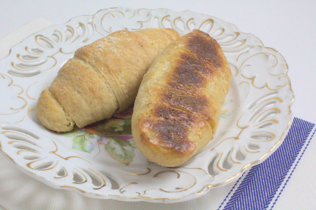 Buttery Japanese Salt Bread 