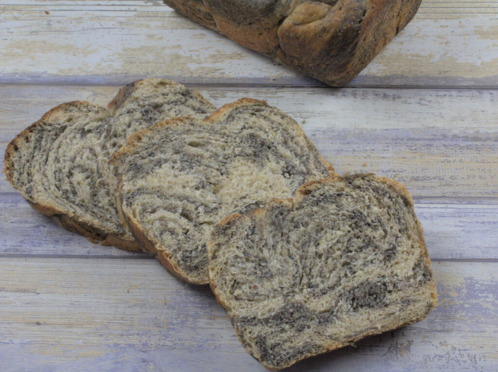 Marbled Black Sesame Shokupan (Yudane) Breadv