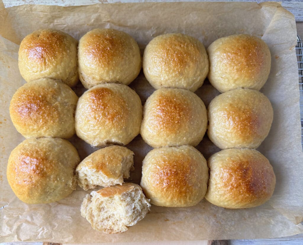 Sourdough Discard Hawaiian Rolls – Soft, Sweet, and Perfect for Make-Ahead Baking