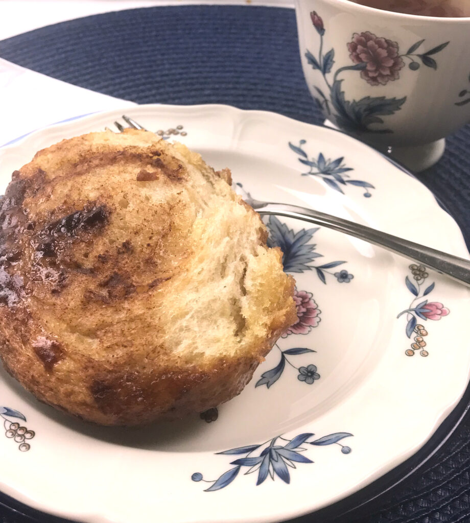 Dollywood Cinnamon pullapart bread