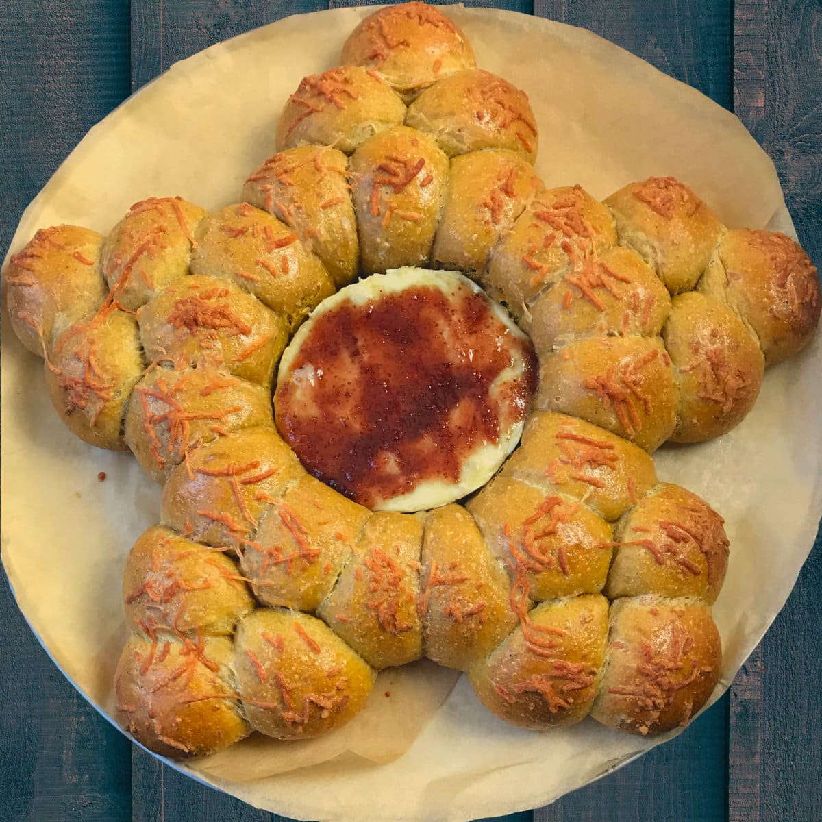 Sweet Potato Star Bread Roll