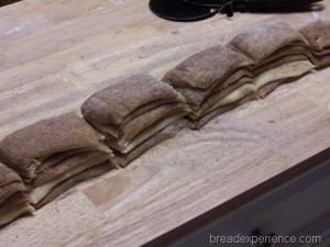 cinnamon-pull-apart-bread 029