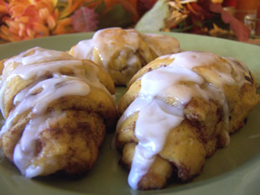 Cinnamon Pumpkin Crescent Rolls