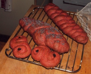 Elizabeth's Braided Challah Loaves & Rolls