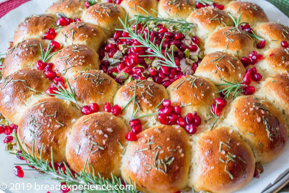 Einkorn Bread Roll Wreath