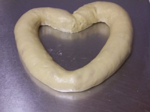 lacy-valentine-bread 021