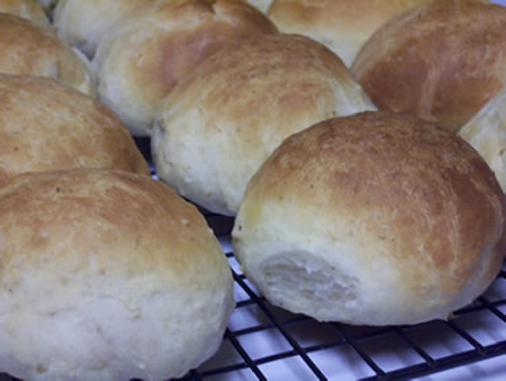 Orange Buttermilk Dinner Rolls