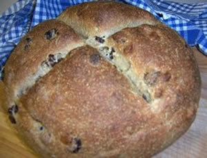 raisin-rosemary rye bread
