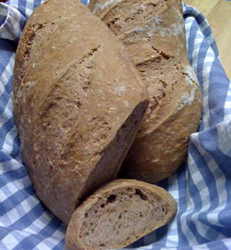 Red Wine and Cheese Bread with Spelt