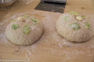 roasted-garlic-spelt-bread-16