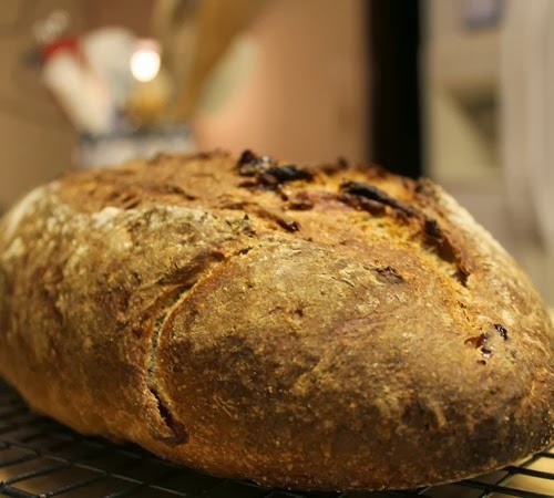 sourdough-rye-cranberries loaf