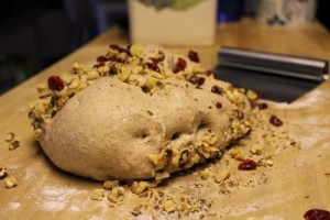 spelt-rye-cranberry-walnut-loaf_315