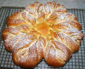 trudi-brioche-flower